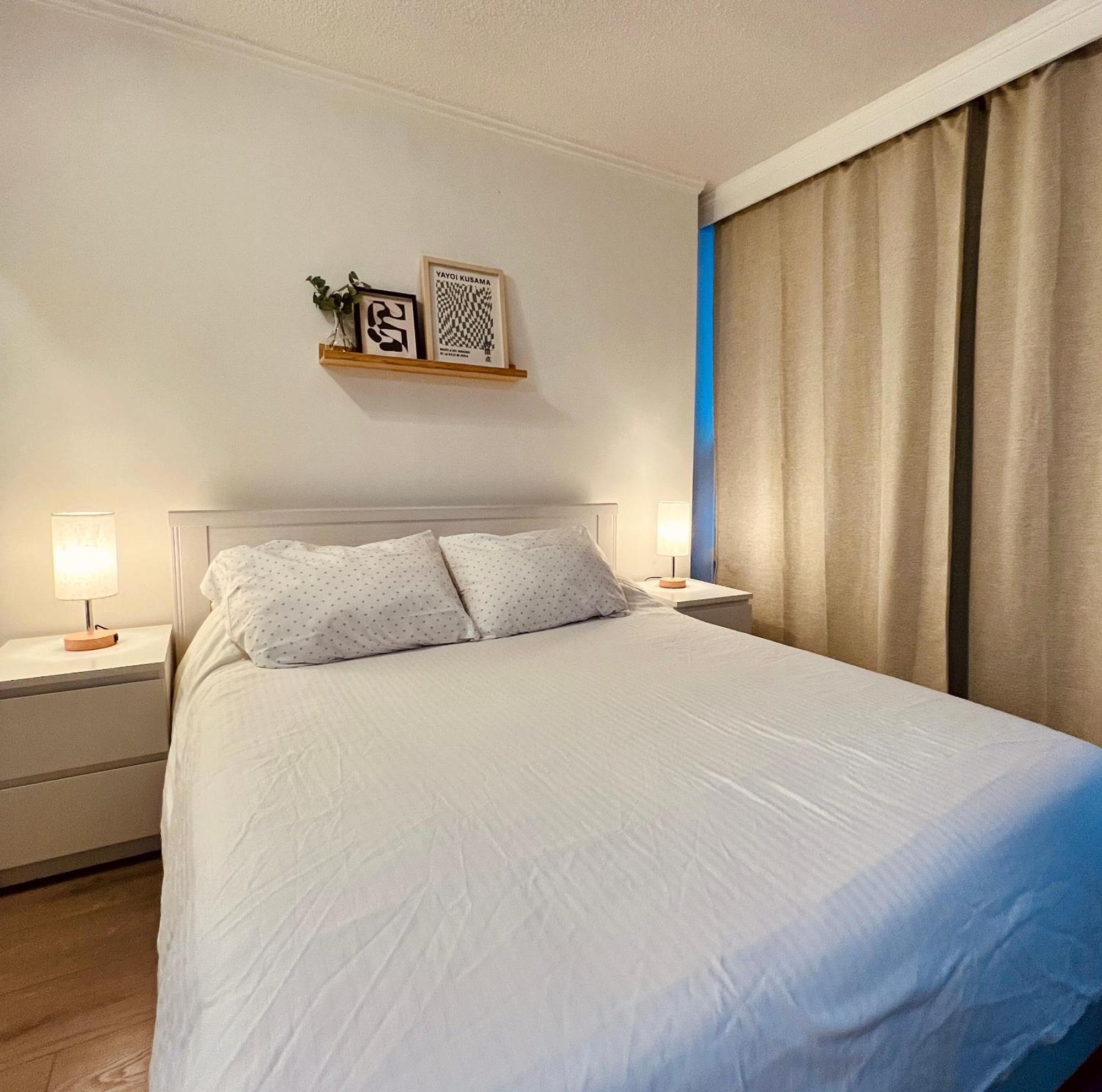 Stunning Skyline Views In A Cozy And Stylish Abode Apartment Vancouver Bagian luar foto